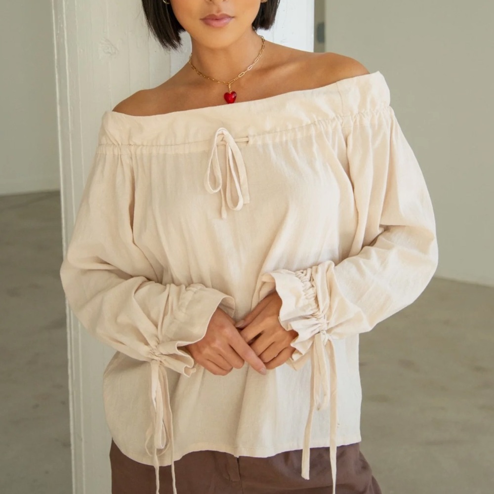New Sonderhaus Ruth Blouse Off-Shoulder Cream Blouse Large